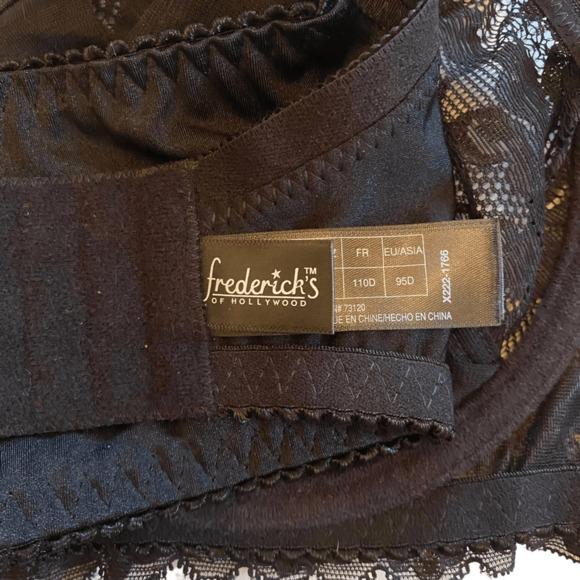Fredricks of Hollywood Black Lace Bra 42D - Picture 3 of 4